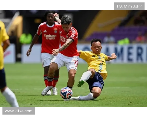 周通世俱杯惨败后直言:0-10 的羞辱面前,我没资格谈国足(3)