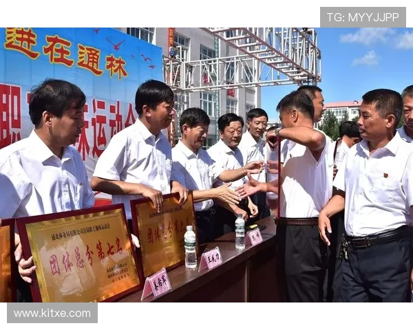 秦皇岛市住建系统 “迎七一” 首届职工乒乓球赛圆满收官 凝聚奋进力量 秦皇岛市住建系统 “迎七一” 首届职工乒乓球赛圆满收官 凝聚奋进力量